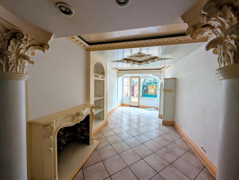 Fonds de commerce - Local commercial - 75 m²