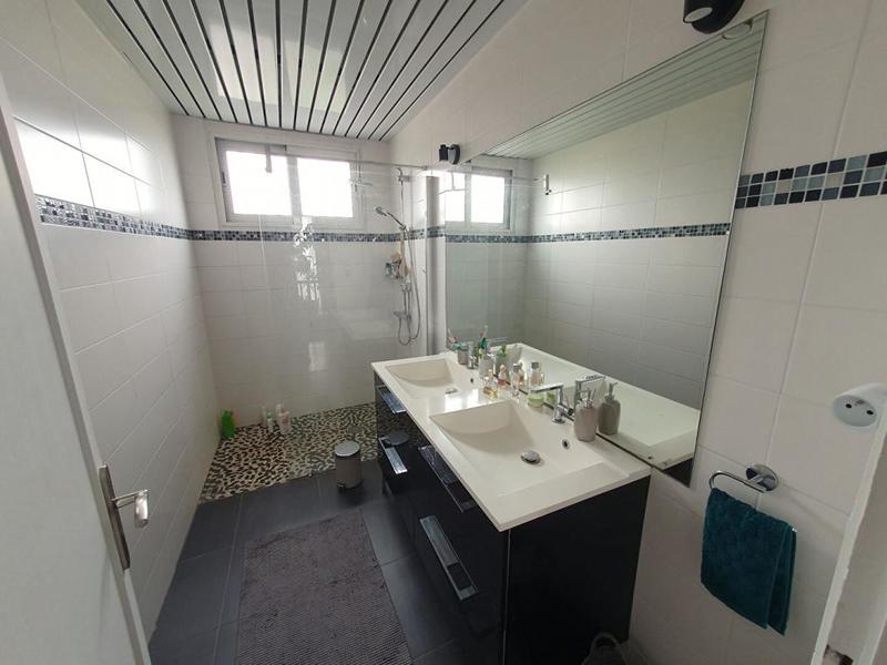 Maison - 265 m² - 8 pièces