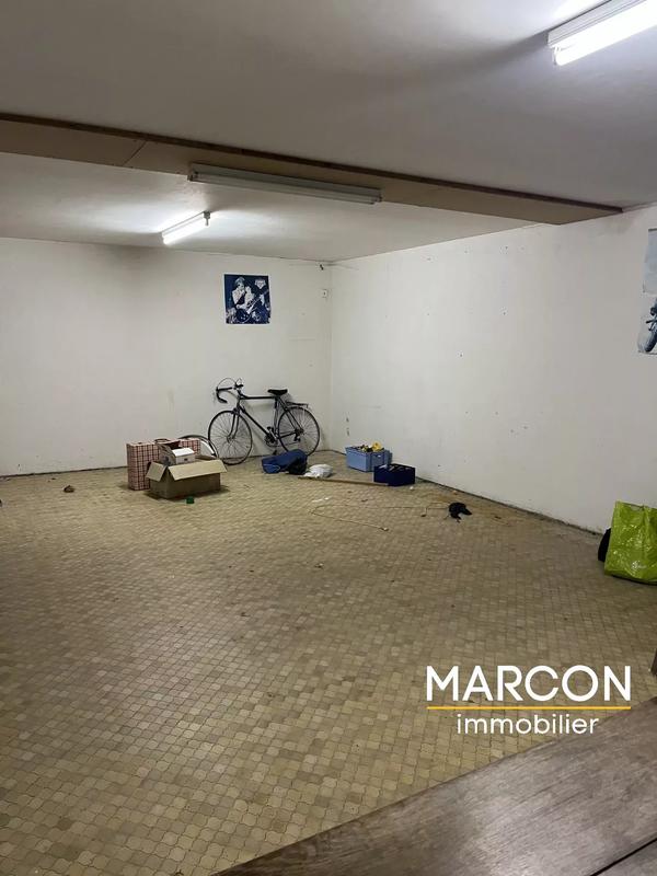 Maison - 225 m² - 7 pièces