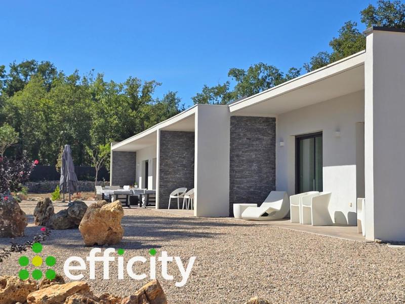 Villa - 203 m² - 5 pièces