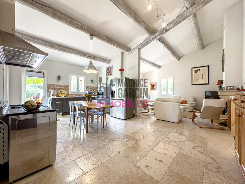 Maison - 147 m² - 6 pièces