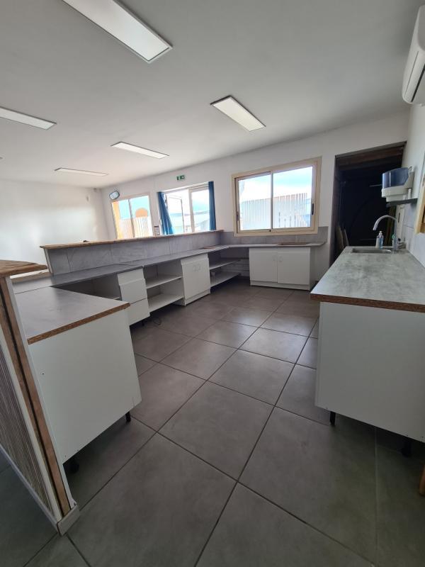 Local commercial - 110 m²