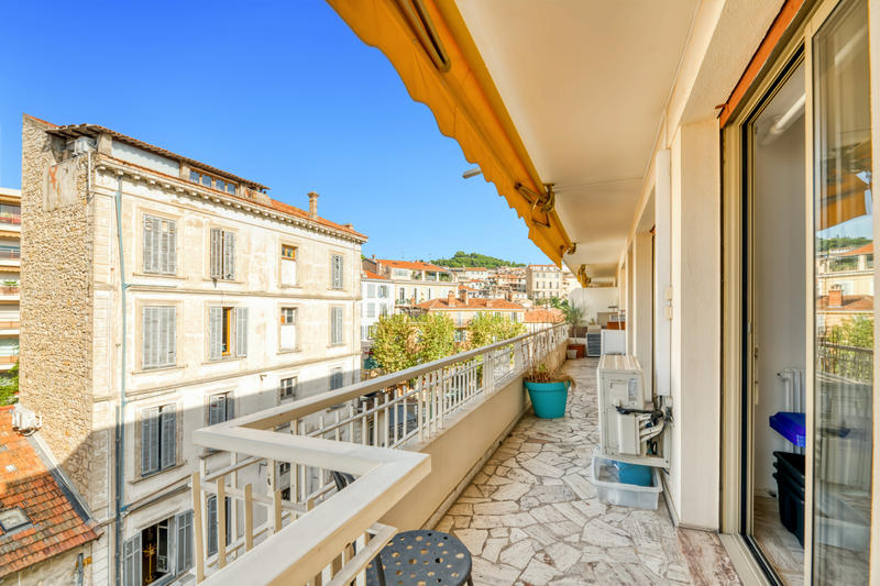 Appartement - 81 m² - 3 pièces