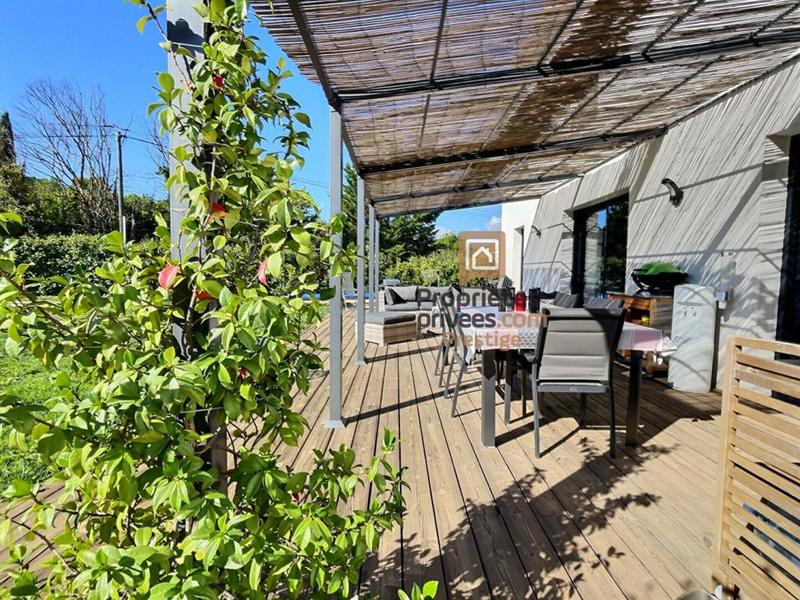 Maison - 140 m² - 6 pièces