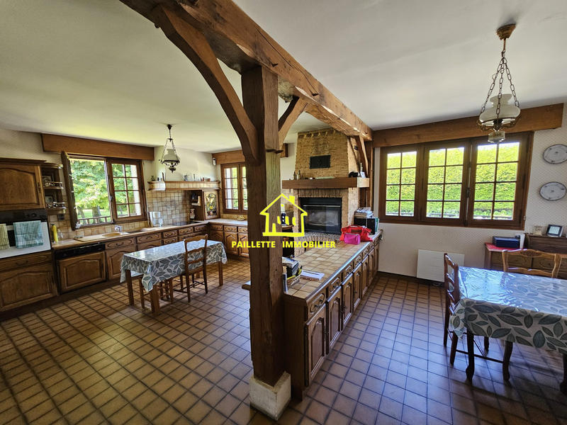 Maison - 261 m² - 7 pièces