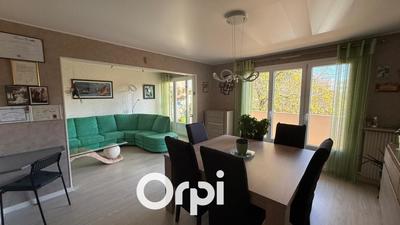 Appartement - 75 m² - 4 pièces