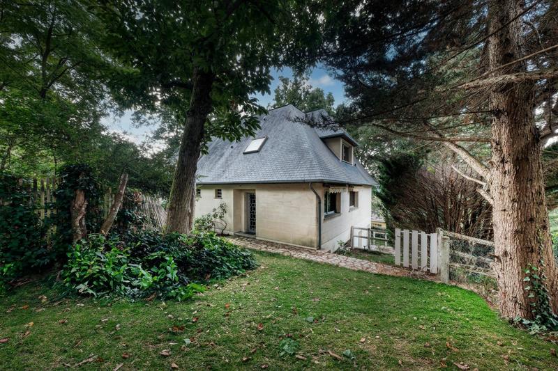 Maison - 186 m² - 8 pièces