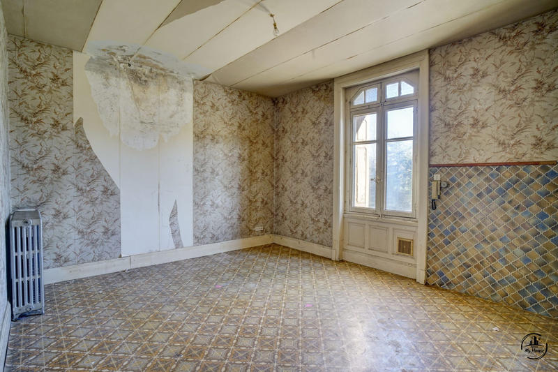 Maison - 190 m² - 8 pièces