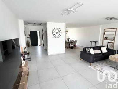 Maison - 198 m² - 6 pièces