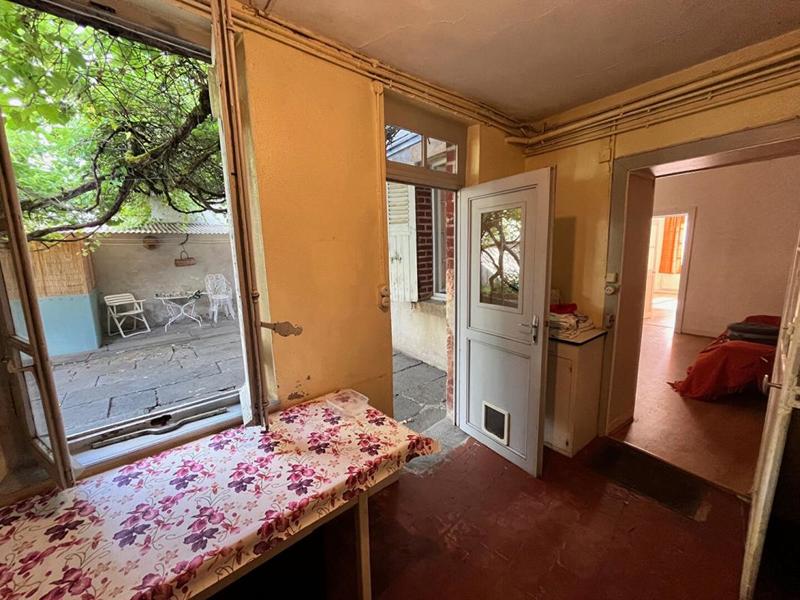 Maison - 200 m² - 9 pièces