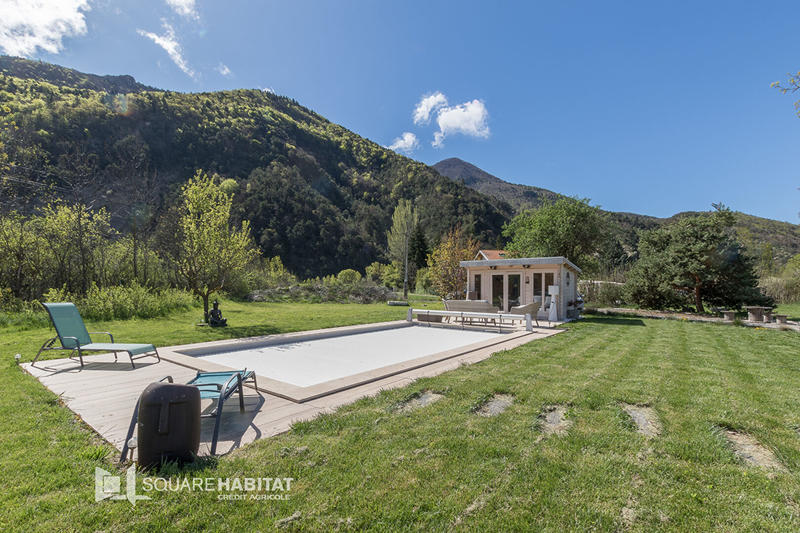 Maison - 170 m² - 7 pièces