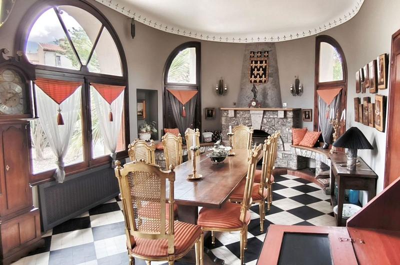 Maison de maîtres - 180 m² - 8 pièces