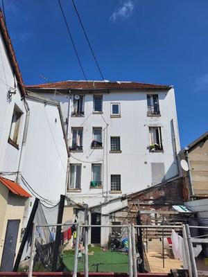 Immeuble - 1 227 m² - 30 pièces