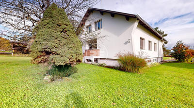 Maison - 228 m² - 7 pièces