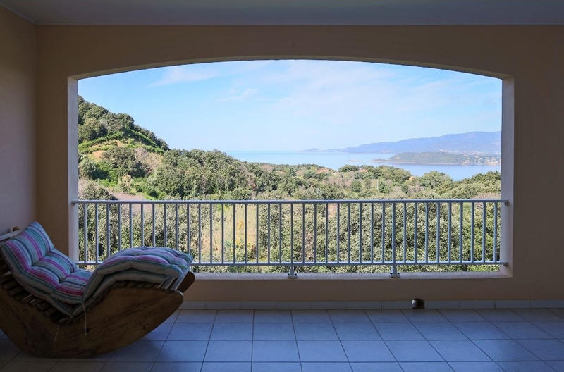 Villa - 270 m² - 10 pièces