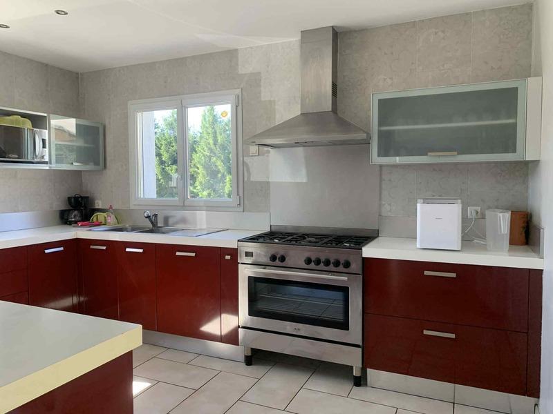 Propriété - 203 m² - 7 pièces