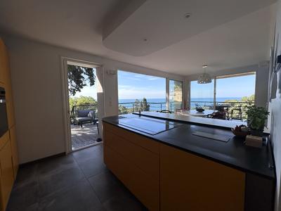 Maison - 192 m² - 5 pièces