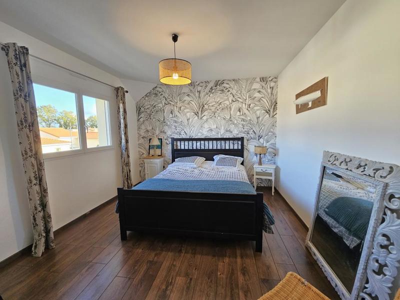 Maison - 215 m² - 8 pièces