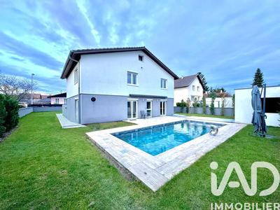 Maison - 162 m² - 6 pièces