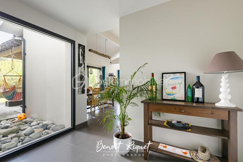 Villa - 221 m² - 7 pièces