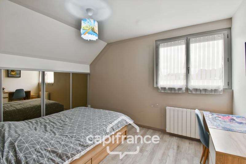 Maison - 187 m² - 7 pièces