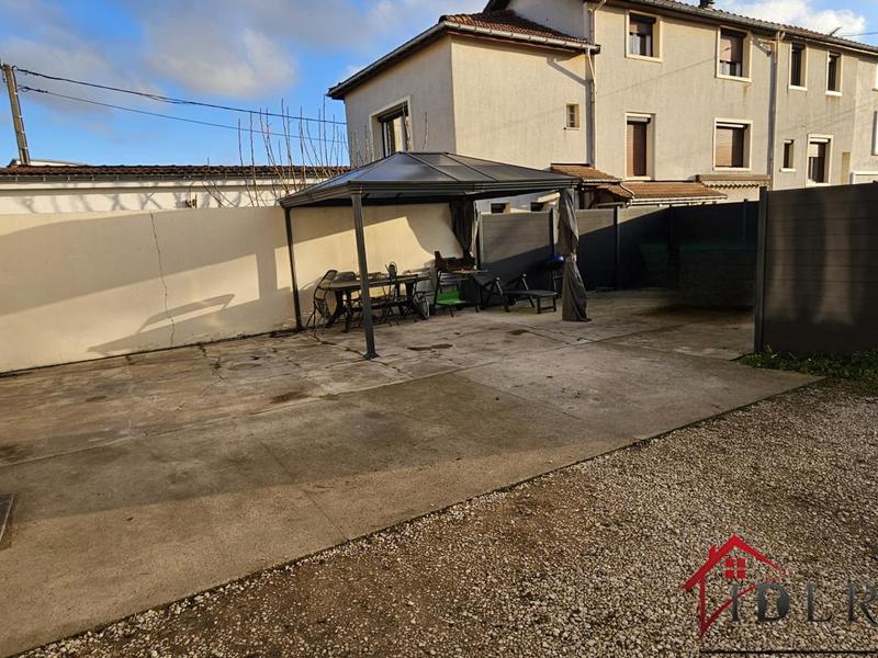 Maison - 94 m² - 4 pièces