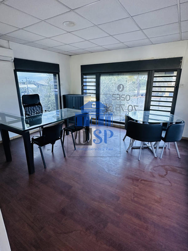 Local commercial - 50 m² - 2 pièces