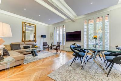 Appartement - 100 m² - 4 pièces