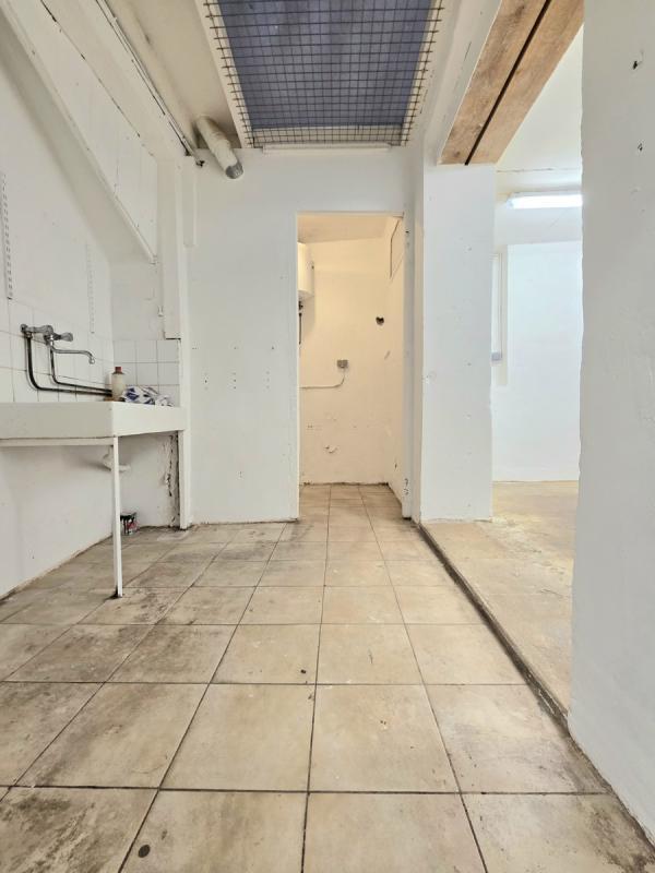 Local commercial - 80 m² - 5 pièces