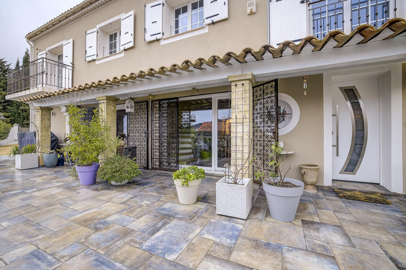 Villa - 170 m² - 5 pièces