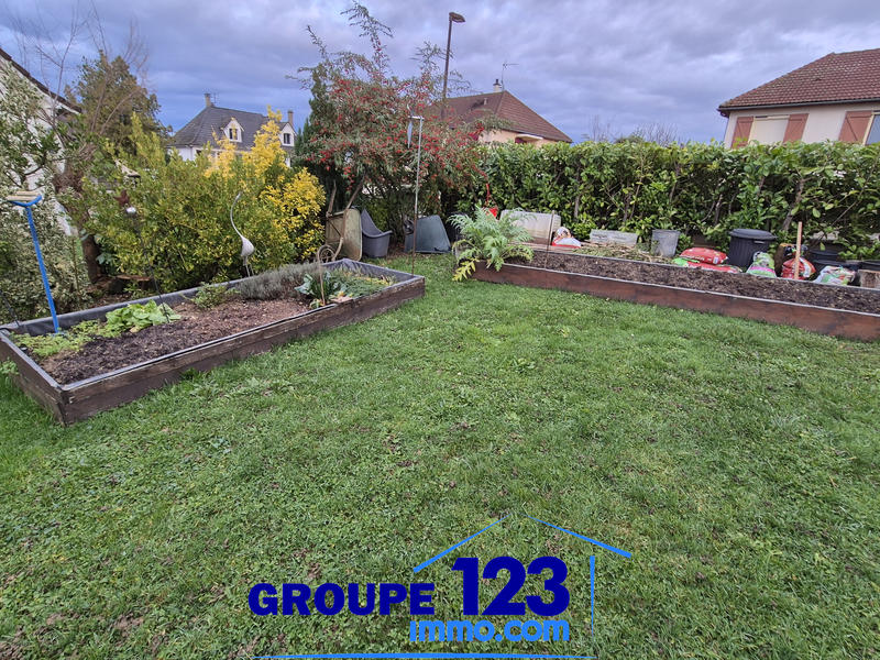 Maison - 93 m² - 4 pièces