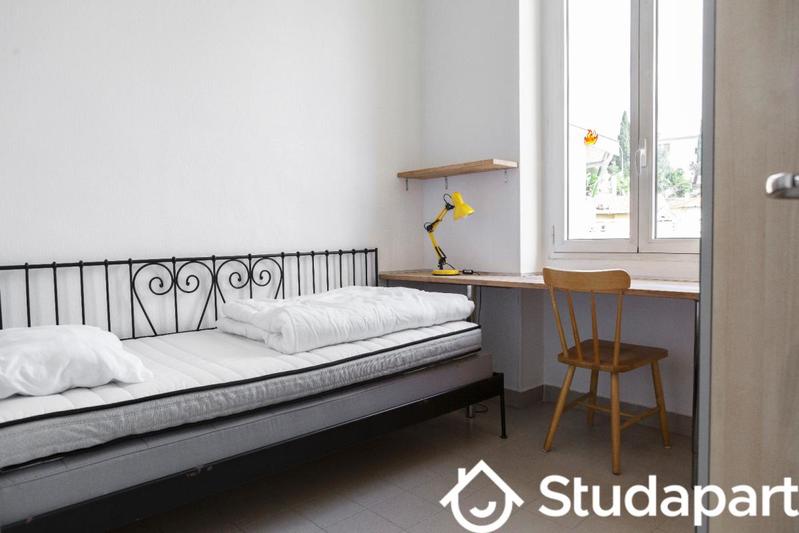 Chambre - 9 m² - 1 pièce