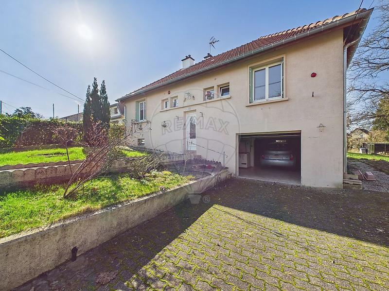 Maison - 95 m² - 7 pièces