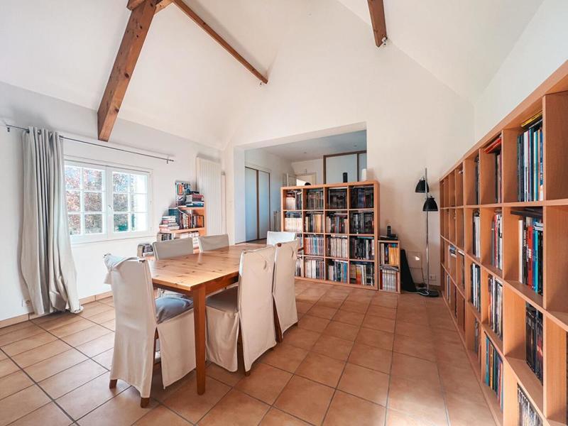 Maison - 210 m² - 8 pièces