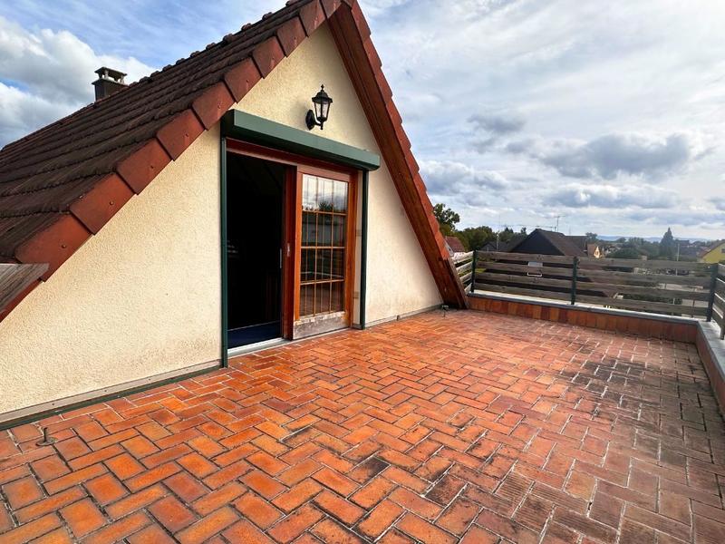 Maison - 240 m² - 8 pièces