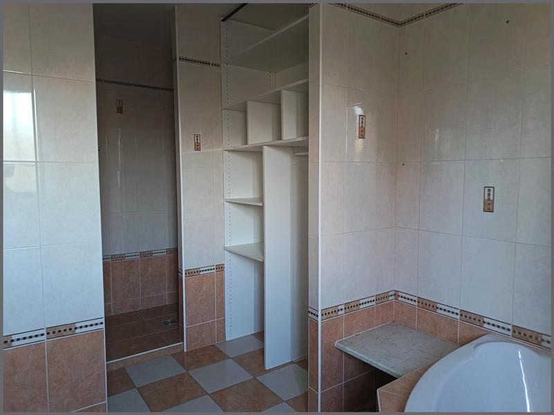 Appartement - 94 m² - 4 pièces