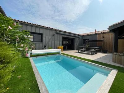 Villa - 199 m² - 6 pièces