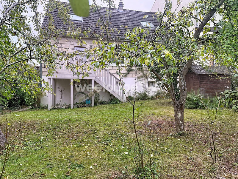 Maison traditionnelle - 138 m² - 6 pièces