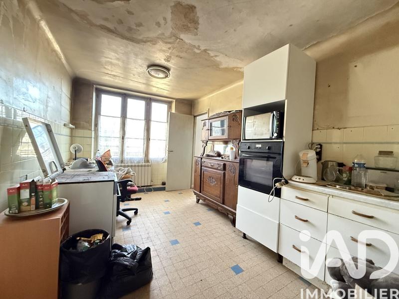 Maison - 300 m² - 10 pièces