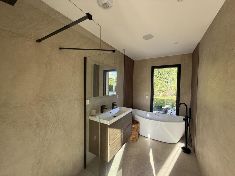 Maison - 166 m² - 6 pièces