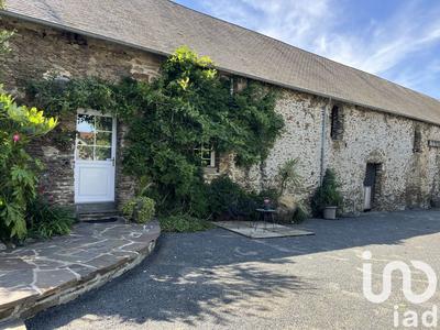 Maison - 180 m² - 8 pièces