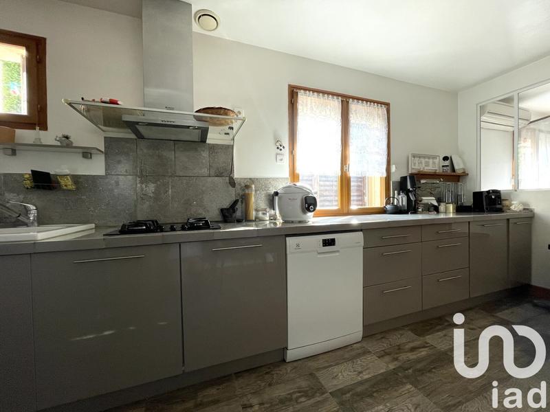 Maison - 122 m² - 6 pièces