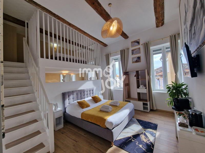 Maison de village - 226 m² - 7 pièces