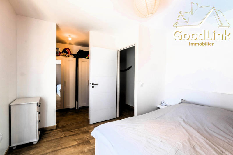 Maison traditionnelle - 95 m² - 6 pièces