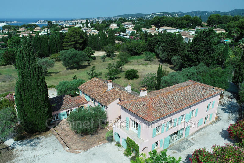 Bastide - 400 m² - 15 pièces