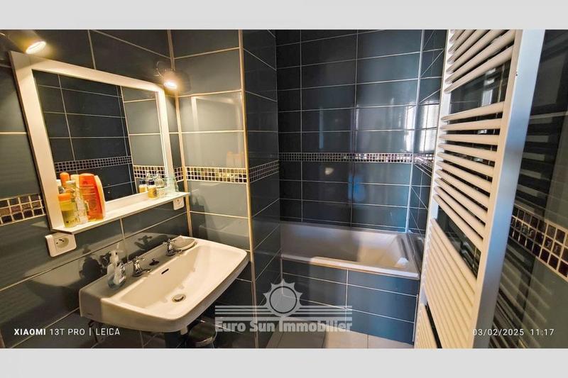 Remise - 240 m² - 6 pièces