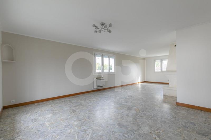 Maison - 177 m² - 7 pièces