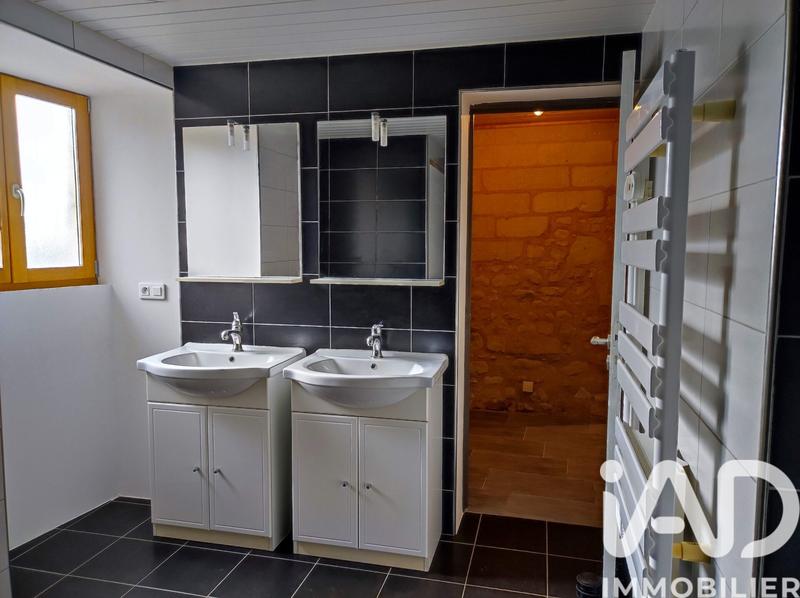 Maison - 180 m² - 8 pièces