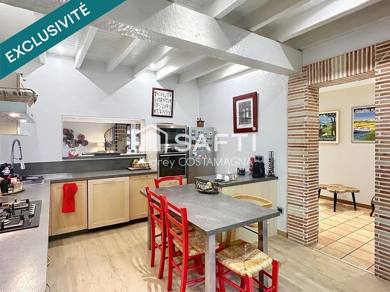 Maison - 205 m² - 7 pièces