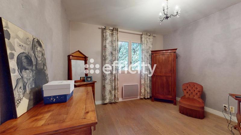 Maison traditionnelle - 132 m² - 7 pièces